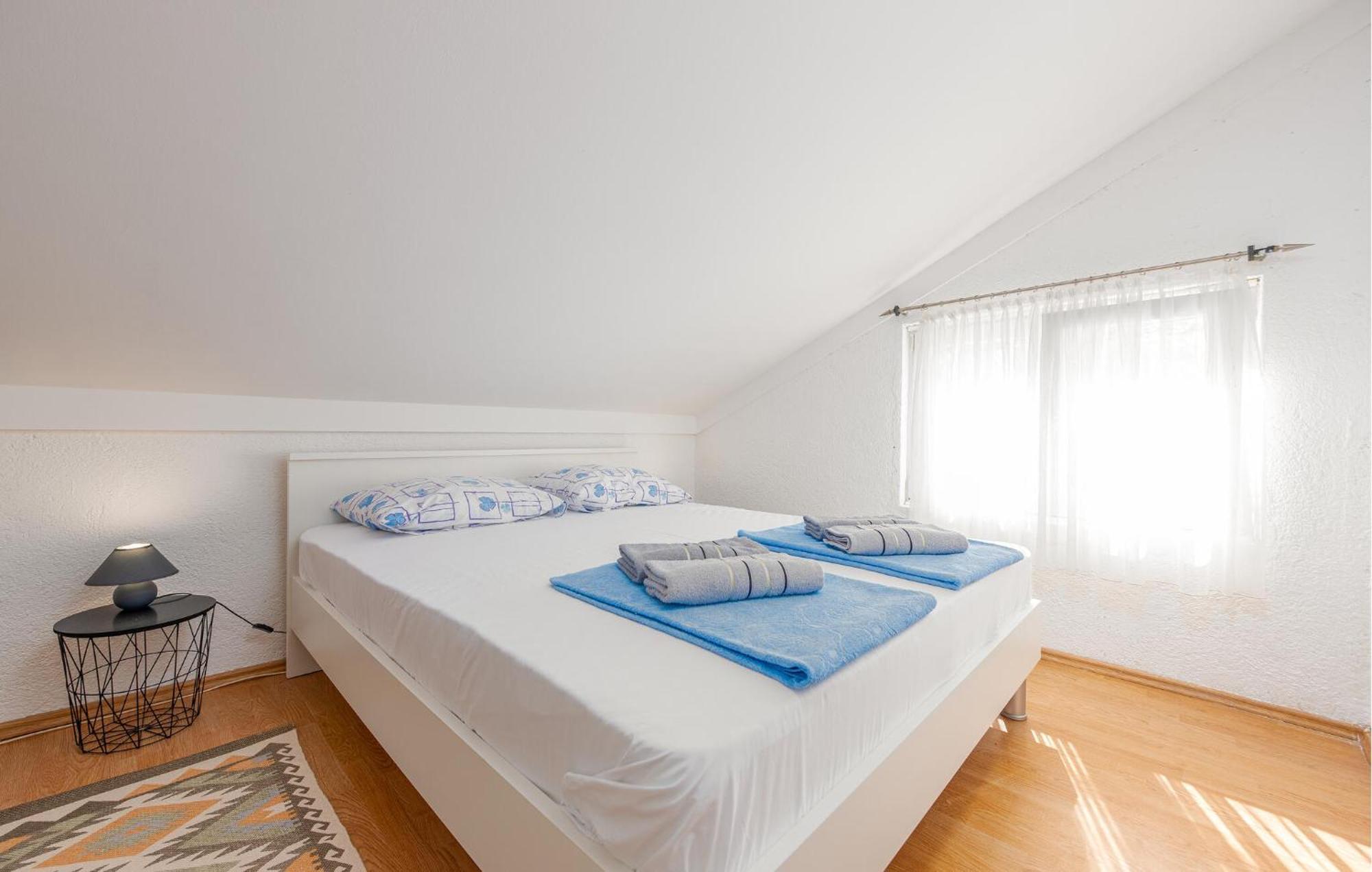 Nice Apartment In Potocnica With House Sea View Borovici Ngoại thất bức ảnh
