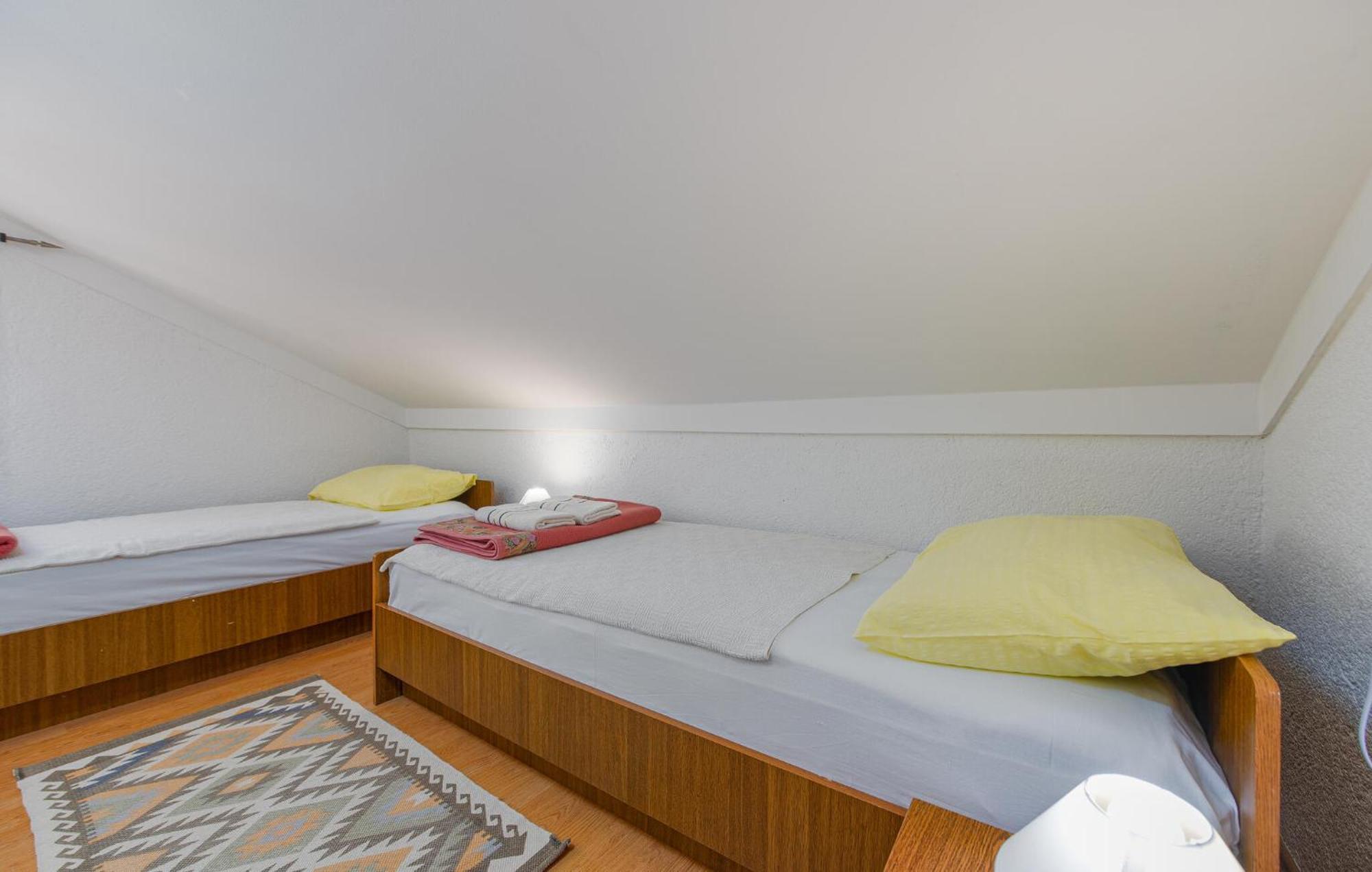 Nice Apartment In Potocnica With House Sea View Borovici Ngoại thất bức ảnh